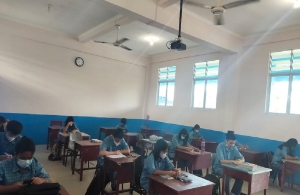 TAHUN AJARAN BARU, X IPS TURUT RAMAIKAN PTM